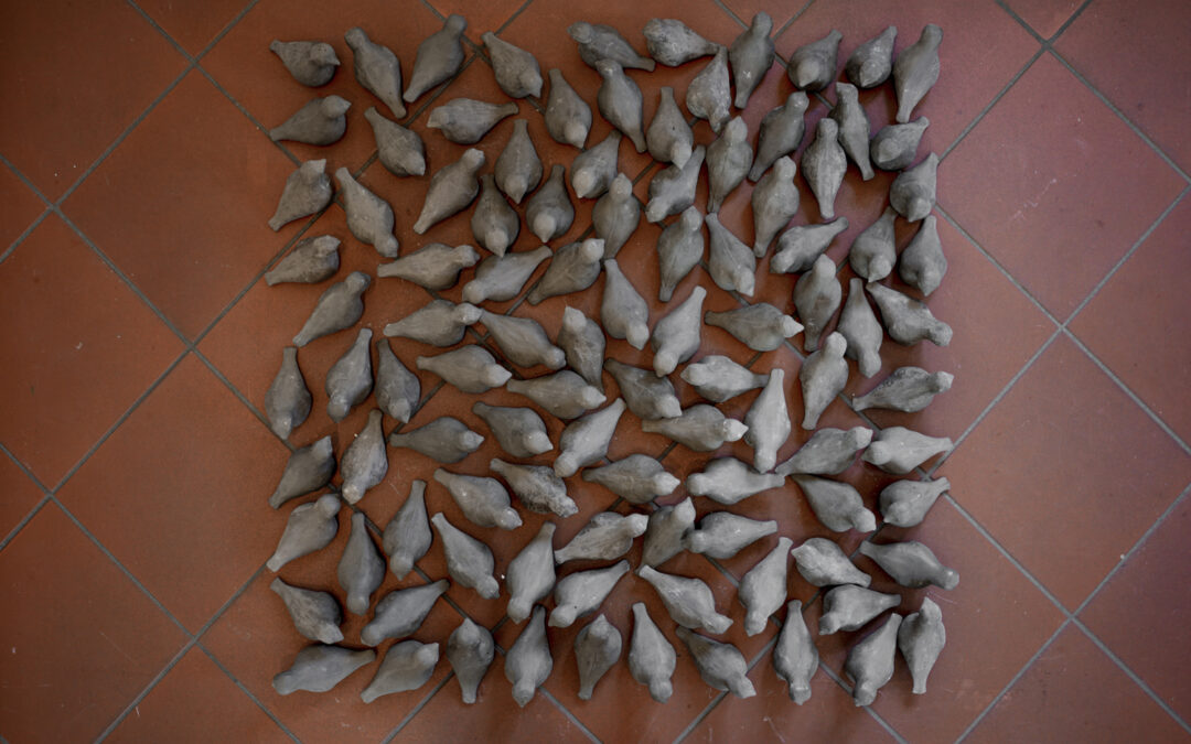 All together now (101 birds on a square meter)